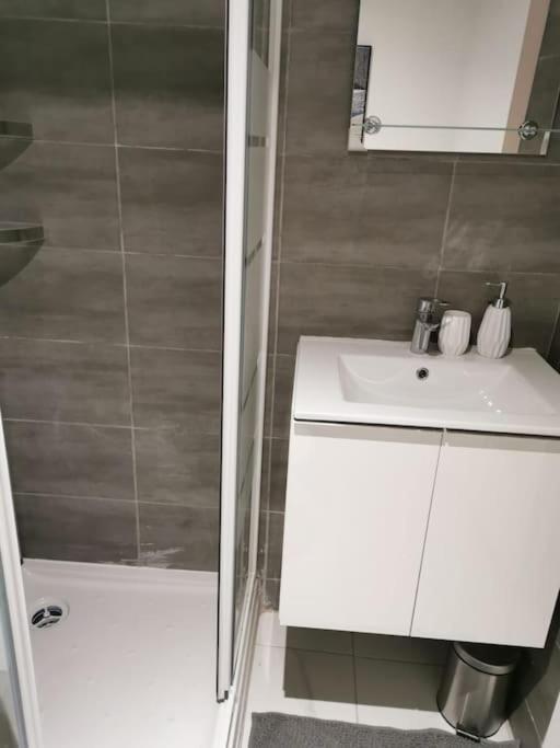 Fully Equipped Apartment Wifi European Hospital Marsylia Zewnętrze zdjęcie